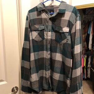 NWT Vans Mens Green Soft Button Flannel!!